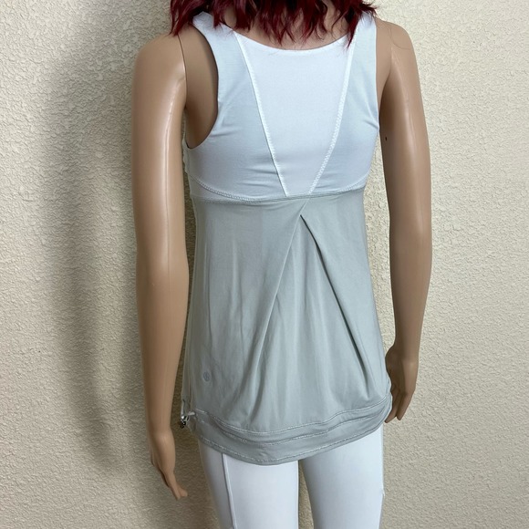 Lululemon Run Ta Ta Topper Athletic Tank Womens size 4 White Gray Lightweight - Picture 3 of 12